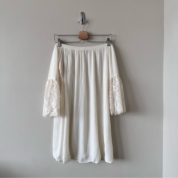 CHELSEA28-OFF Shoulder Boho Lace Detail Sleeve Top (Size:Large) - Picture 1 of 8